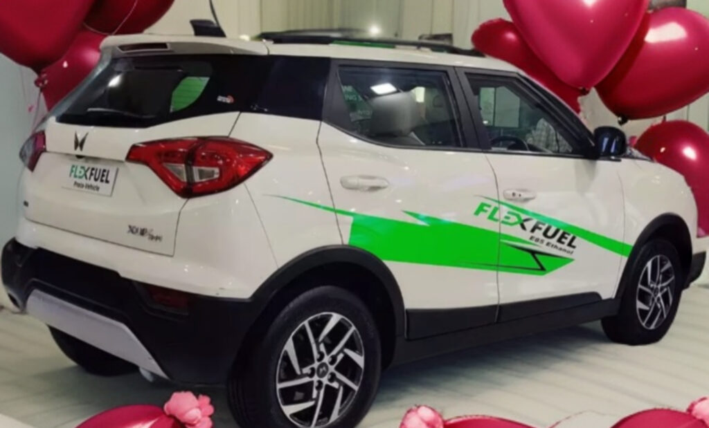 Mahindra XUV300 Flex Fuel: महिंद्रा कर रहा है अपनी पहली Flex Fuel कार लॉन्च जाने सभी जानकारी Mahindra XUV300 Flex Fuel